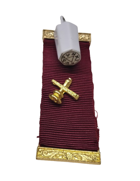 Bijou de Poitrine de Maitre de Marque ECOSSAISE (ARE)